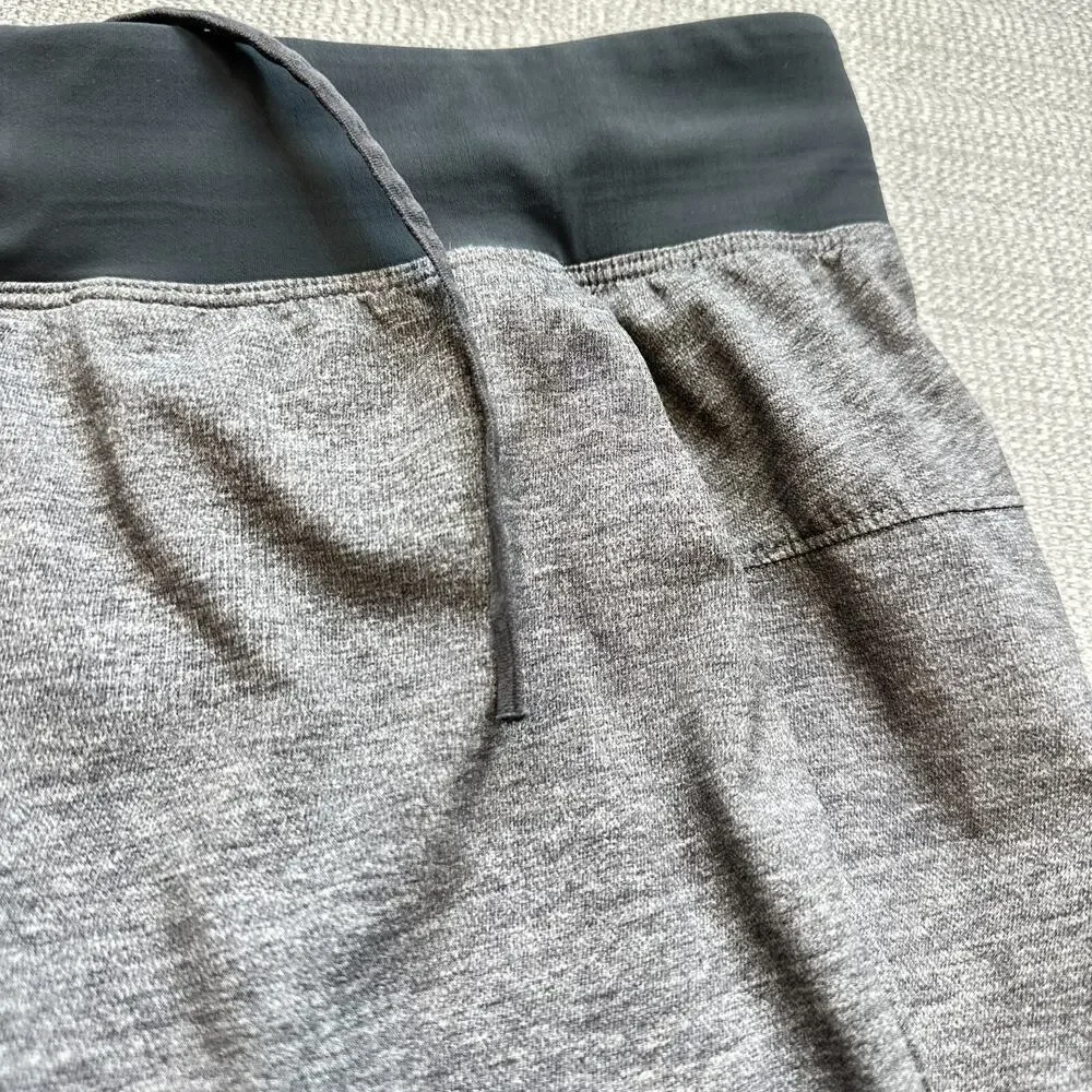 Lululemon THE Short 9‎ Linerless Mens Medium Pullon Athletic Athleisure Gym